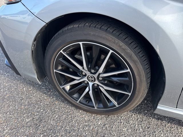 Used 2021 Toyota Camry SE image 5