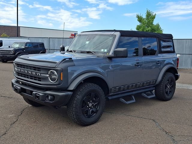 Certified 2023 Ford Bronco Black Diamond AWD/4WD image 3