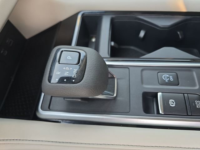 Used 2024 Nissan Pathfinder SV AWD/4WD image 19