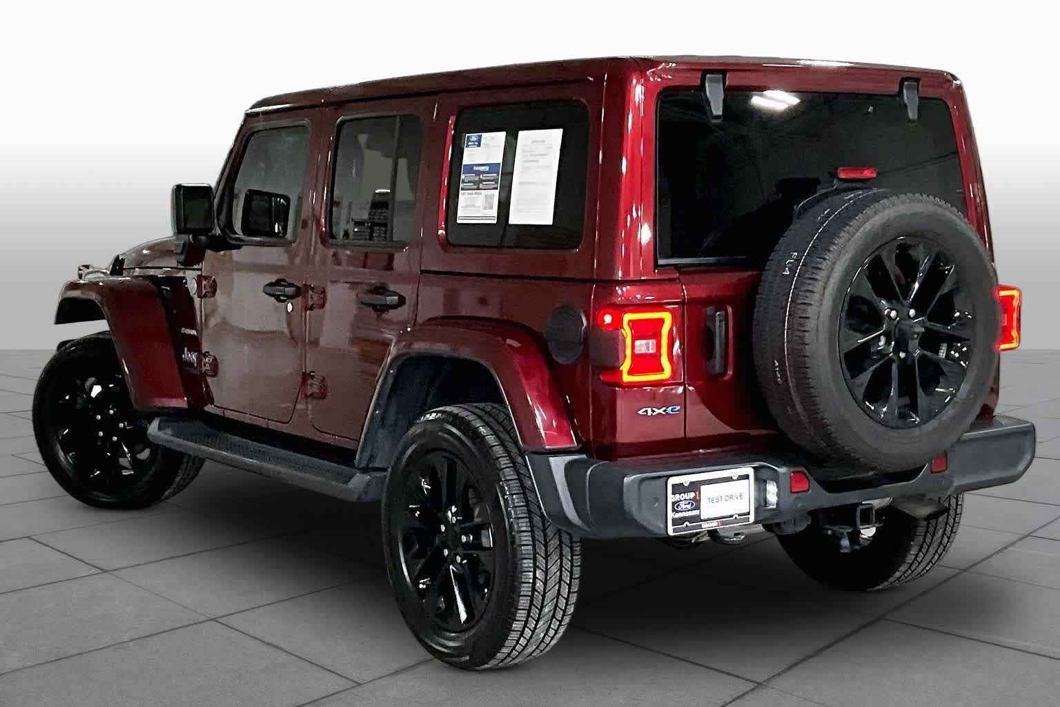 Used 2021 Jeep Wrangler Unlimited Sahara w/ Safety Group AWD/4WD image 12