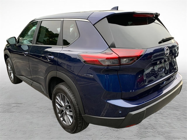 Used 2026 Nissan Rogue SV AWD/4WD image 4