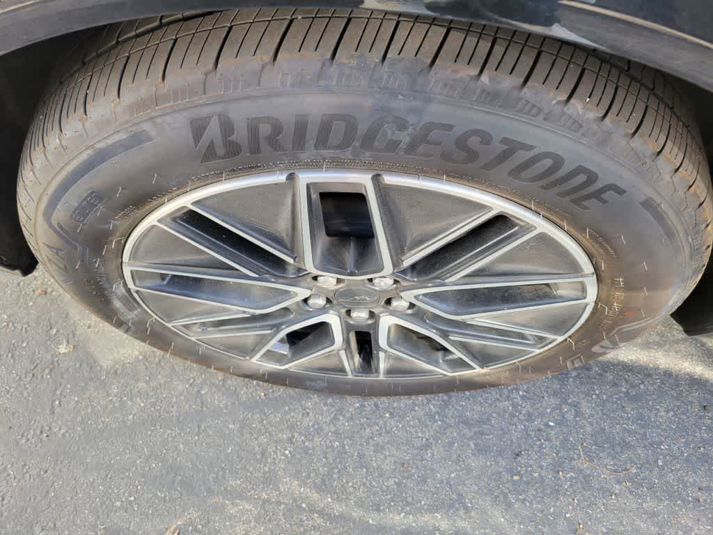 Certified 2025 Ford Mustang Mach-E Premium AWD/4WD image 7