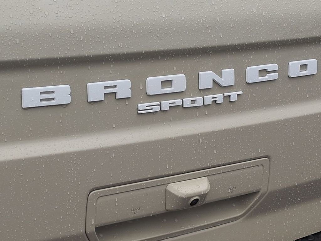 Certified 2025 Ford Bronco Sport Outer Banks w/ Outer Banks Tech Package+ image 27