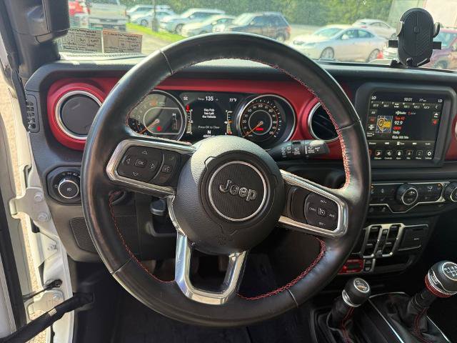 Used 2023 Jeep Wrangler Unlimited Rubicon w/ Cold Weather Group AWD/4WD image 15