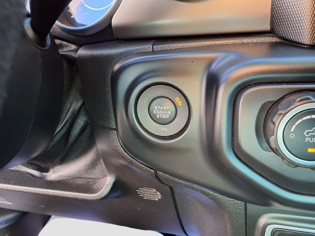 Used 2018 Jeep Wrangler Unlimited Sport AWD/4WD image 13