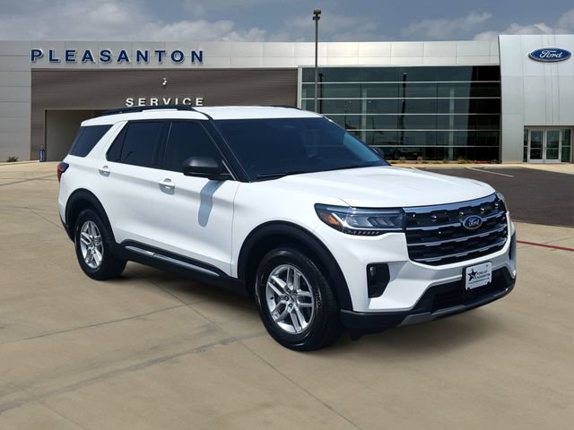 Certified 2025 Ford Explorer Active w/ Active Comfort Package RWD image 7