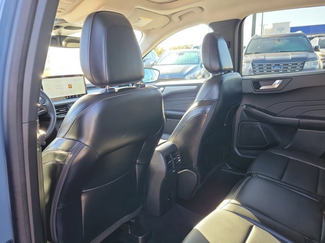 Certified 2023 Ford Escape Platinum image 16