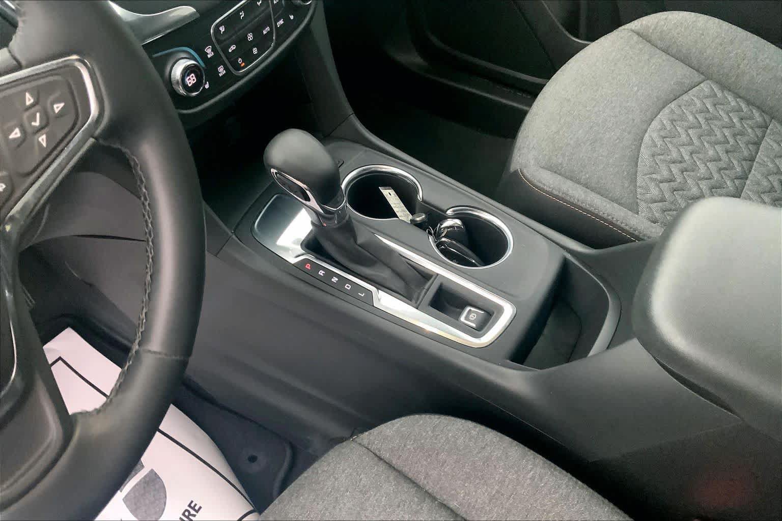 Used 2023 Chevrolet Equinox LT FWD image 17