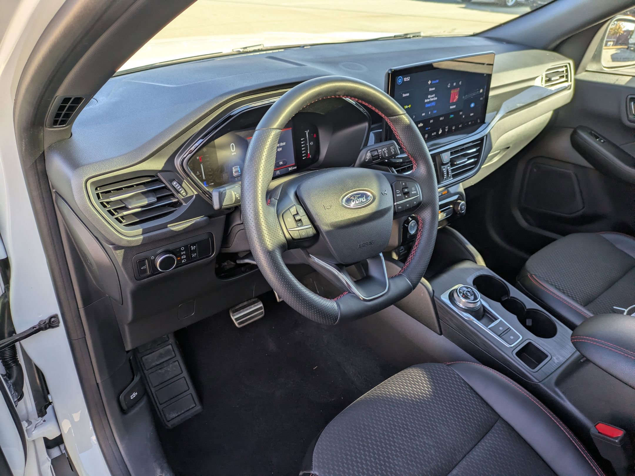 Certified 2023 Ford Escape ST-Line w/ Tech Pack #1 image 15