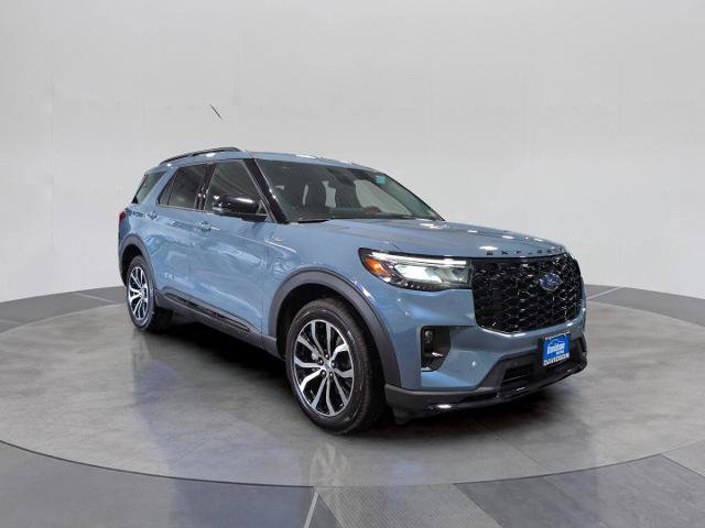 Certified 2025 Ford Explorer ST-Line AWD/4WD image 18