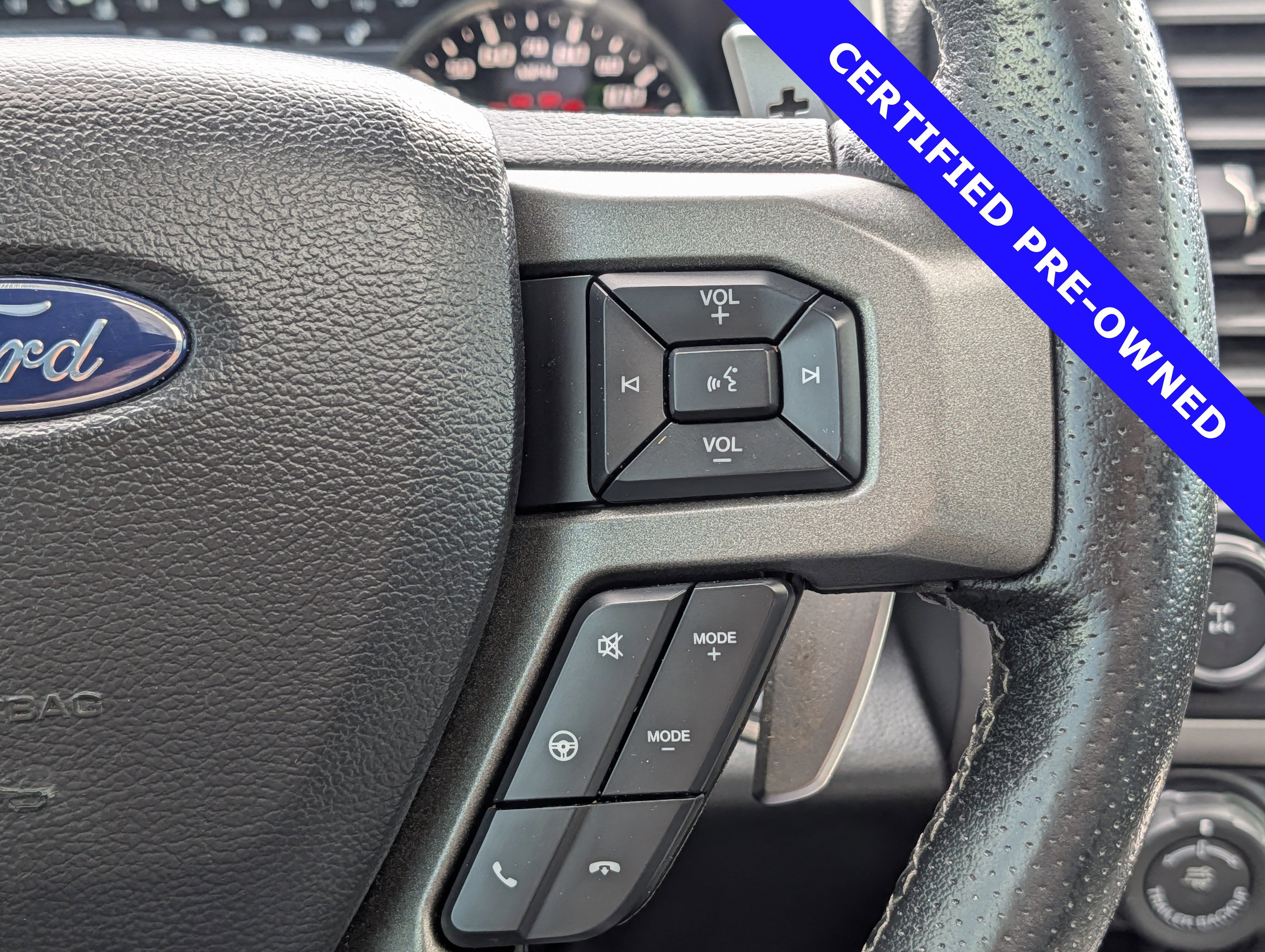 Certified 2020 Ford F150 Raptor w/ Equipment Group 802A Luxury image 30