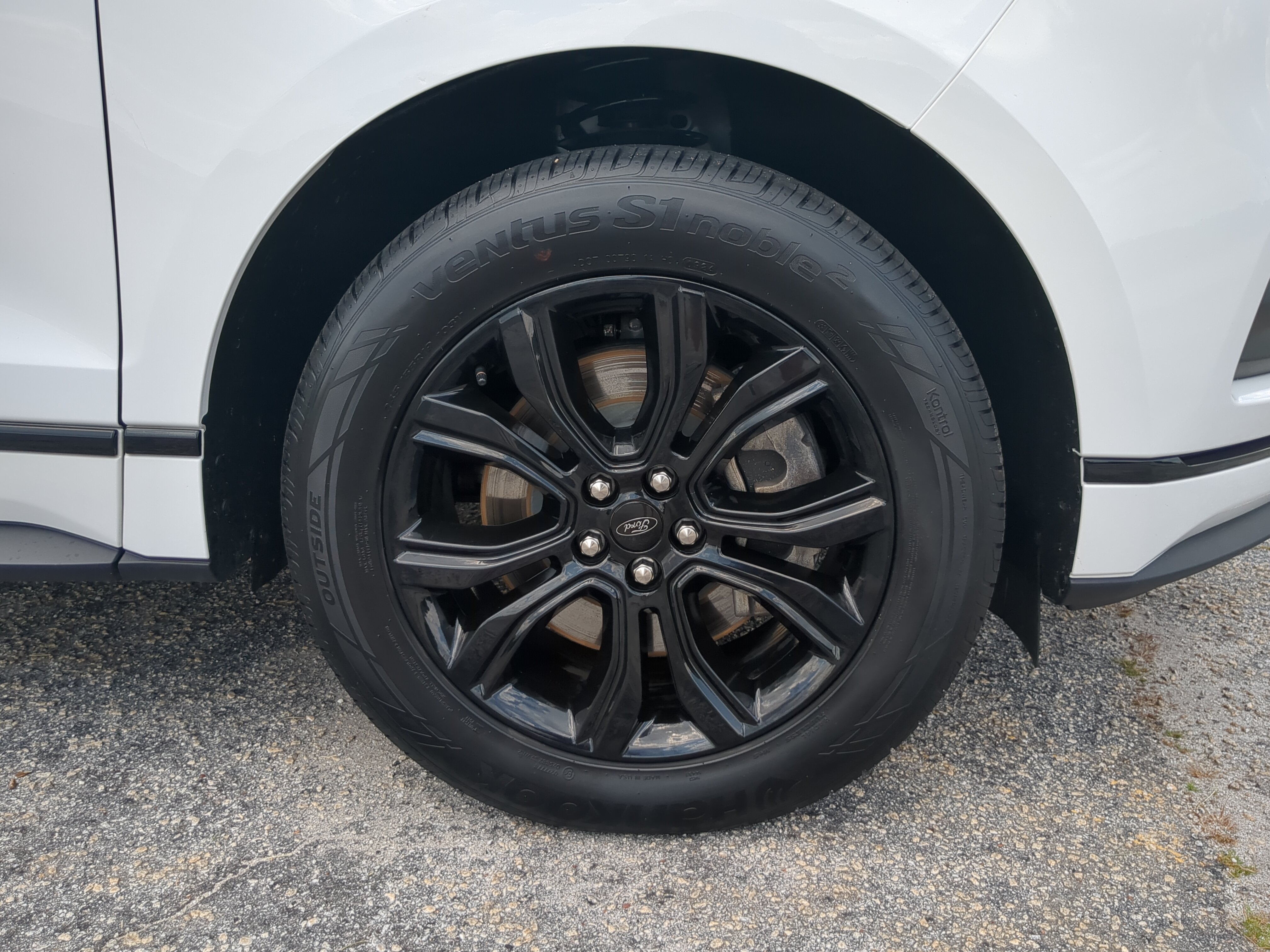 Certified 2024 Ford Edge SE w/ Black Appearance Package AWD/4WD image 9