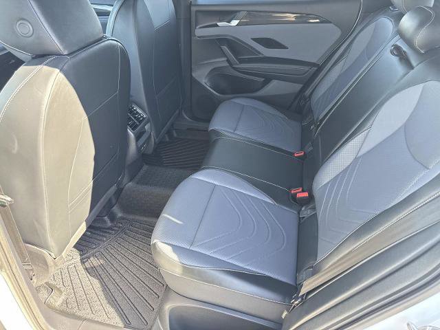 Used 2026 Volkswagen Tiguan SE R-Line image 16