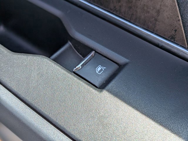 Certified 2022 Ford F150 Lariat w/ Trailer Tow Package image 35