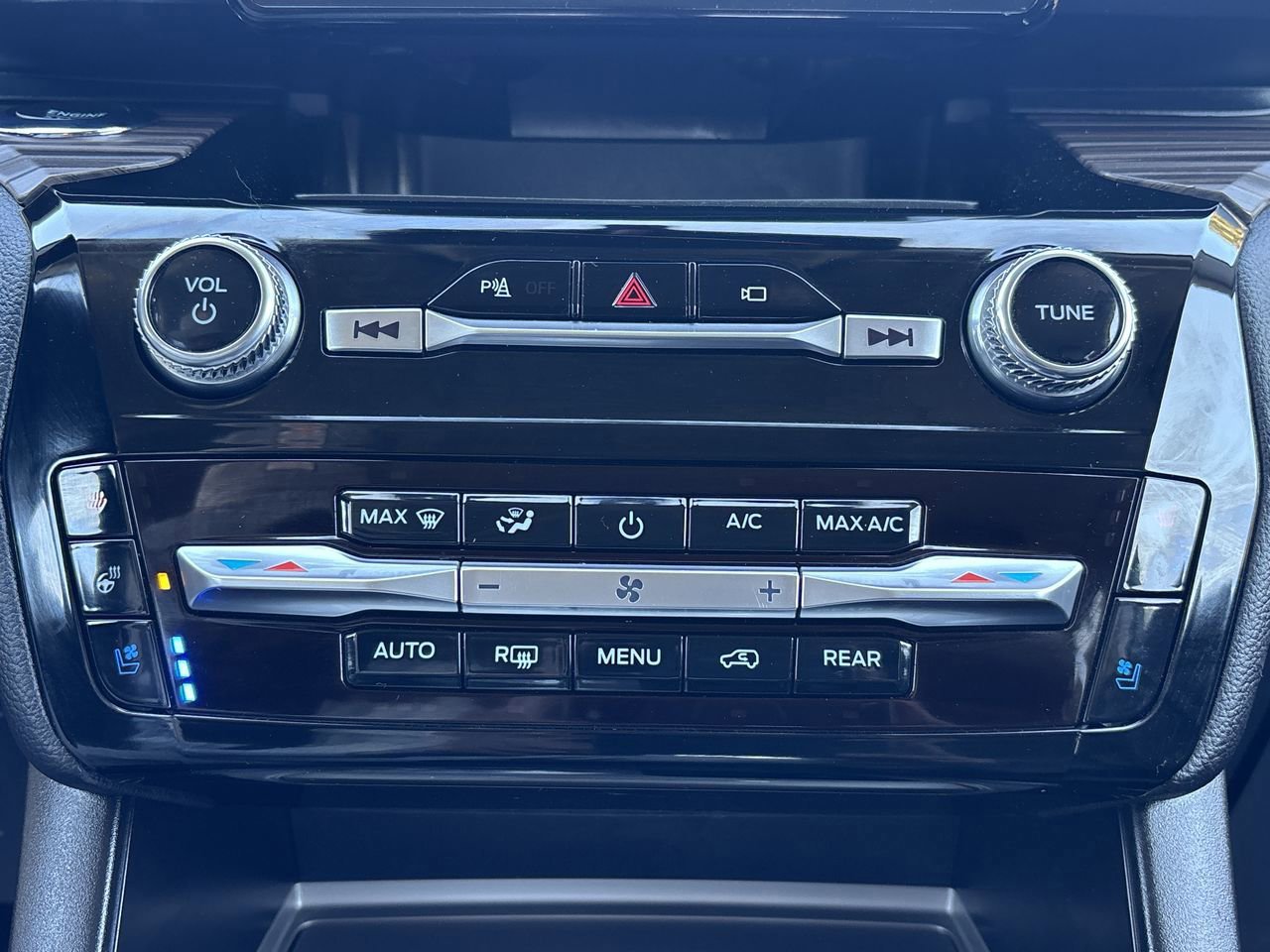 Certified 2023 Ford Explorer Limited image 31