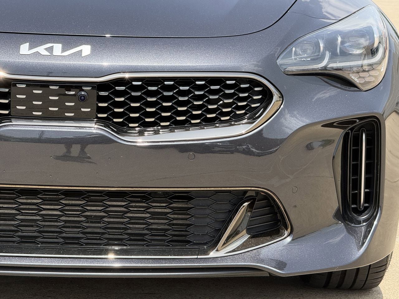 Used 2023 Kia Stinger GT2 RWD image 10