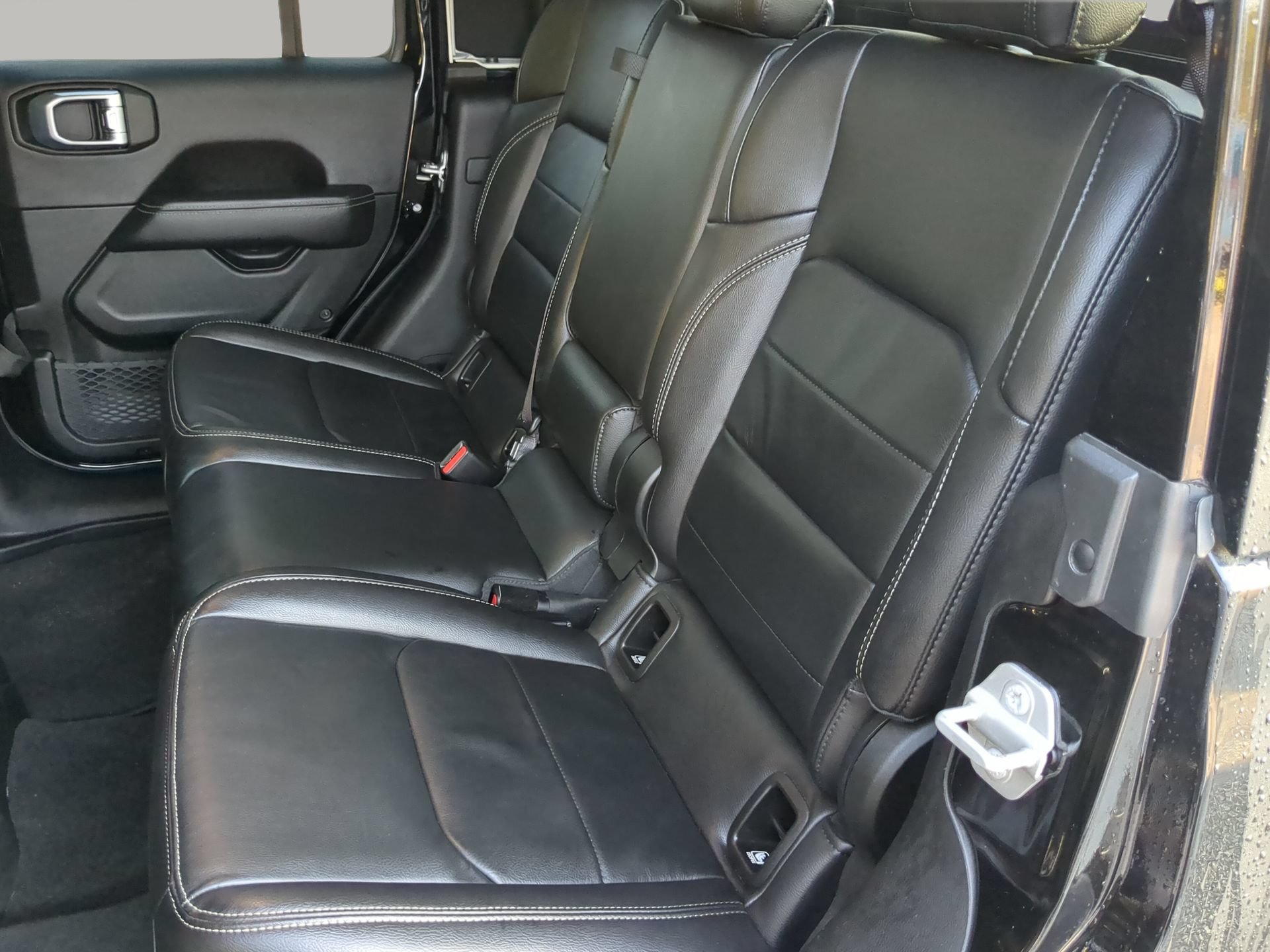Used 2022 Jeep Gladiator Overland w/ Popular Equipment Package AWD/4WD image 54