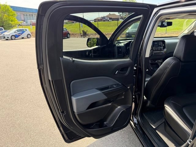 Used 2021 Chevrolet Colorado Z71 w/ Z71 Midnight Edition AWD/4WD image 21