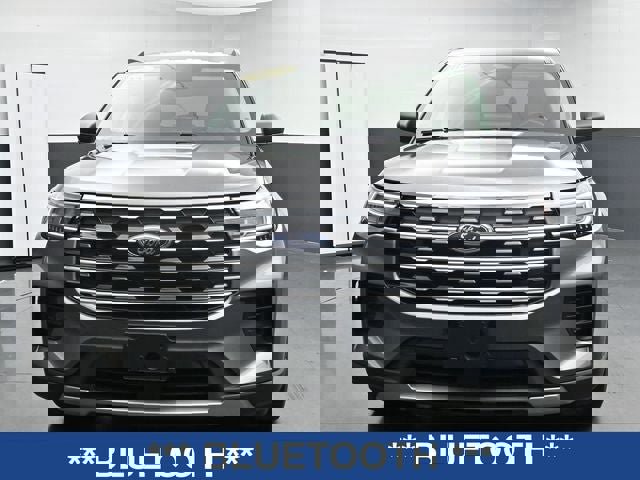 Certified 2025 Ford Explorer Active AWD/4WD video 4