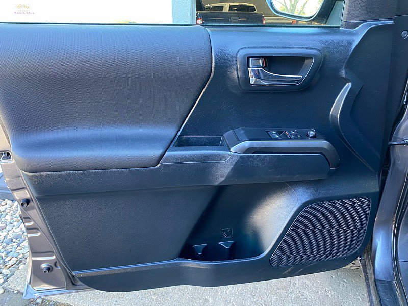 Used 2019 Toyota Tacoma TRD Sport w/ Technology Package AWD/4WD image 29