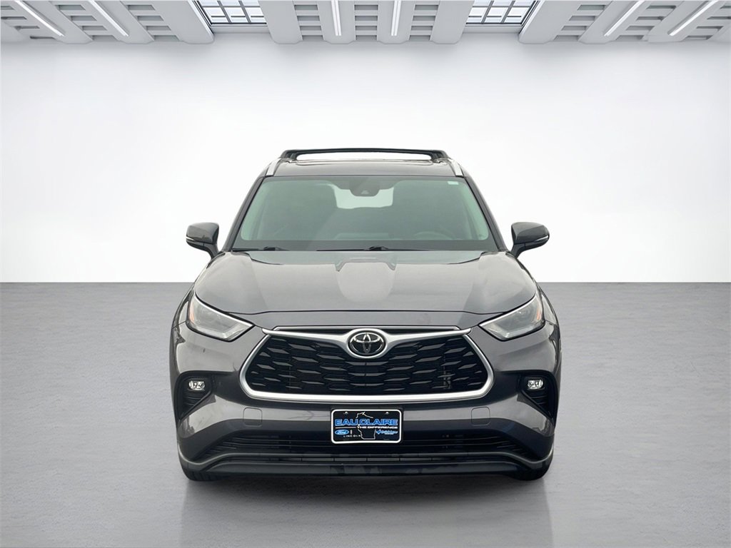 Used 2022 Toyota Highlander XLE image 8