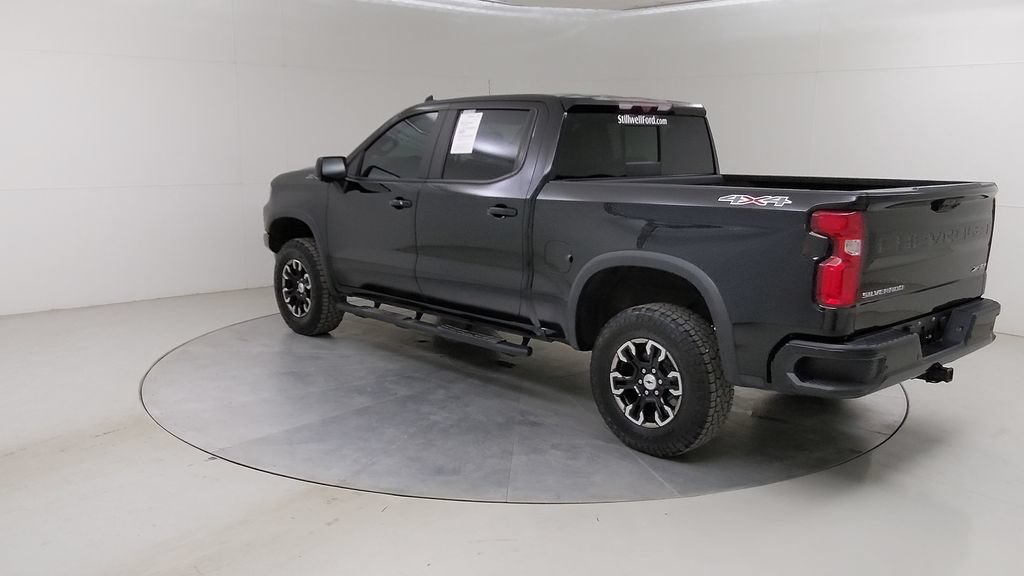 Used 2023 Chevrolet Silverado 1500 ZR2 w/ Technology Package AWD/4WD image 17