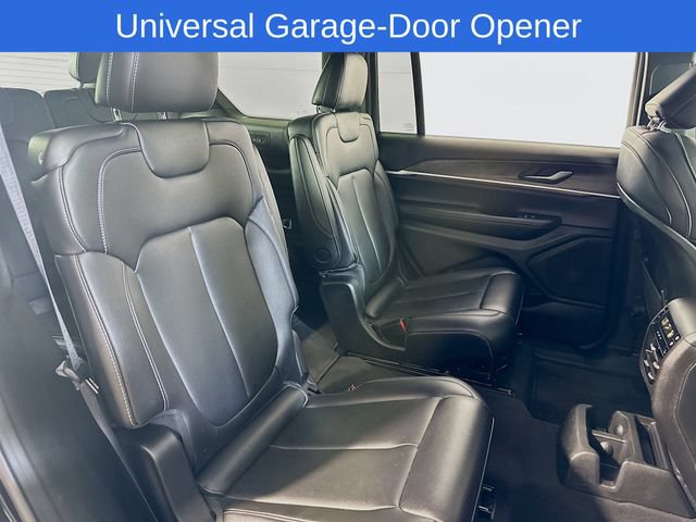 Used 2025 Jeep Grand Cherokee L Limited AWD/4WD image 35