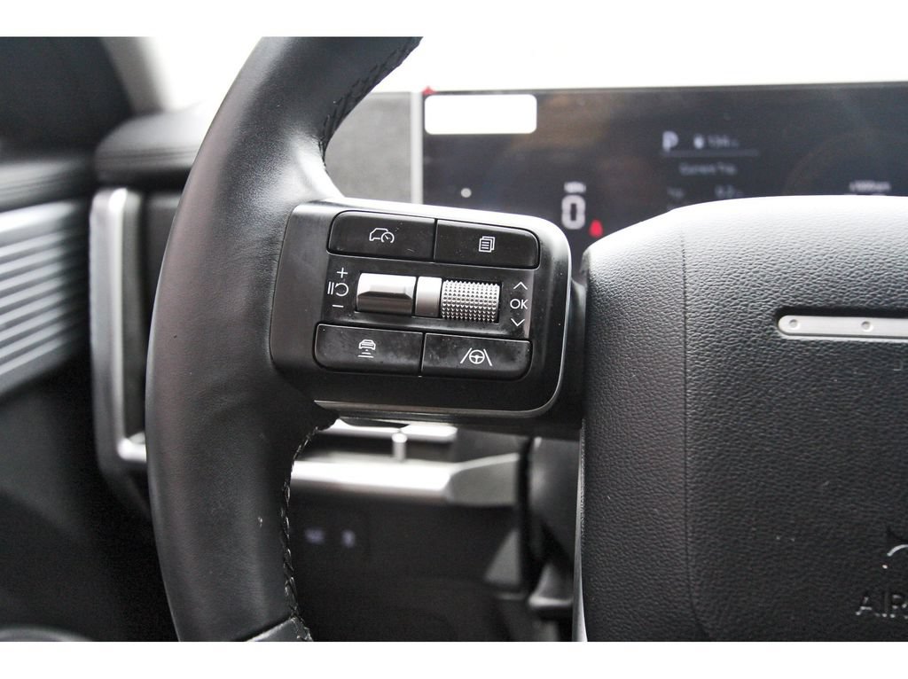 Used 2025 Hyundai Santa Fe SEL FWD image 27