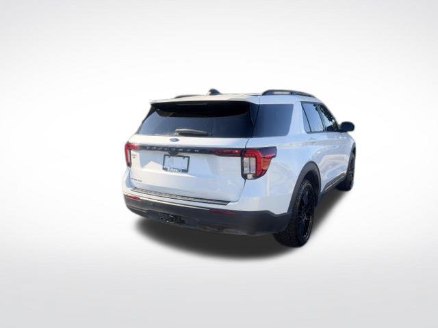 Certified 2026 Ford Explorer Active RWD image 9