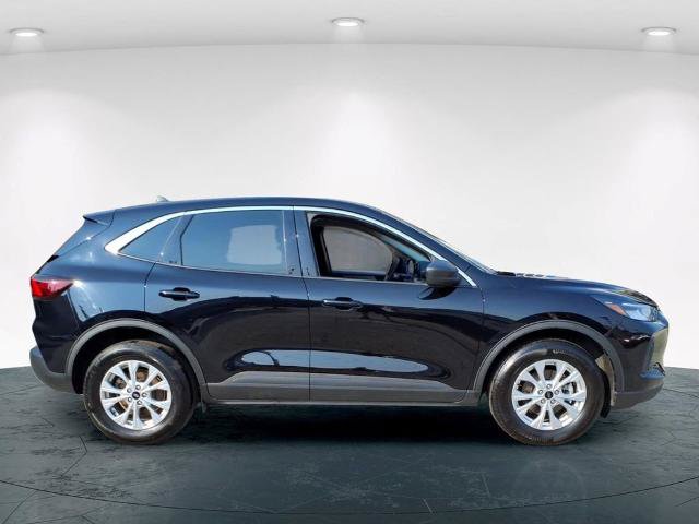 Certified 2023 Ford Escape Active AWD/4WD image 7