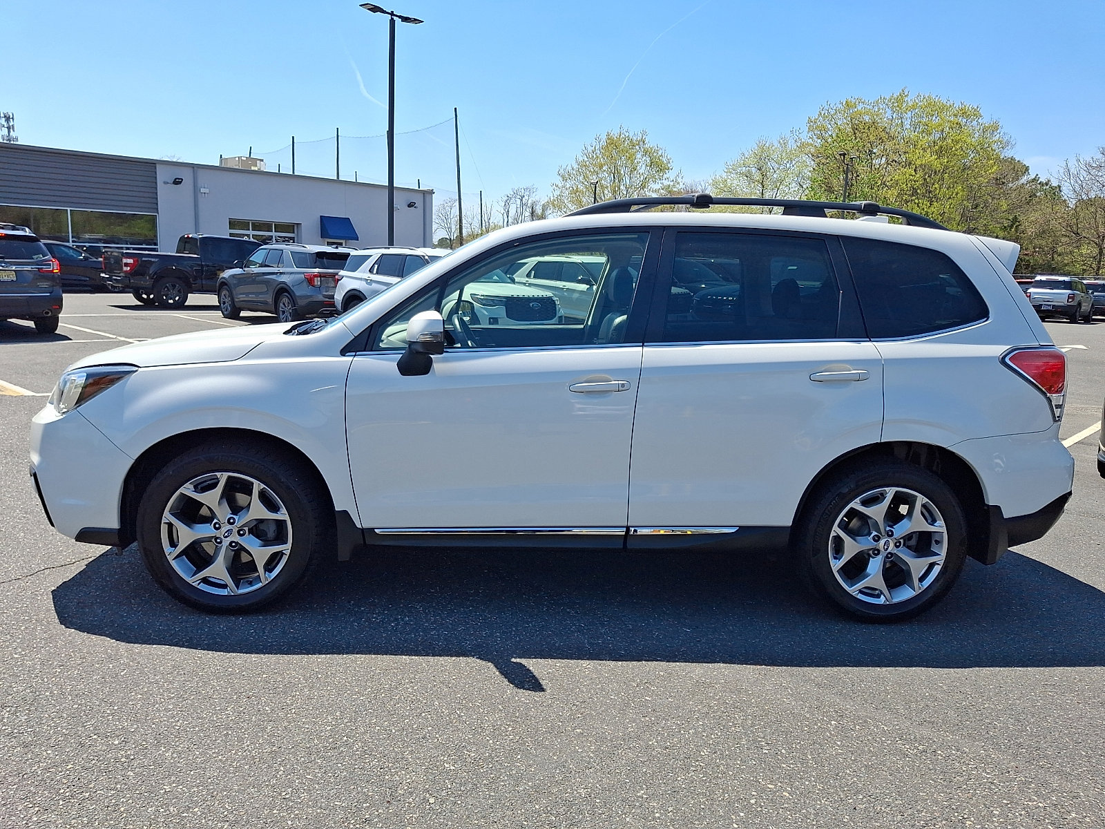 Used 2018 Subaru Forester 2.5i Touring AWD/4WD image 6