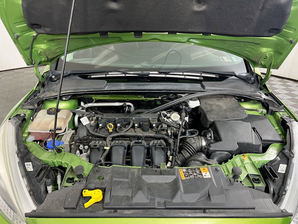 Certified 2018 Ford Focus SE w/ Cold Weather Package image 32