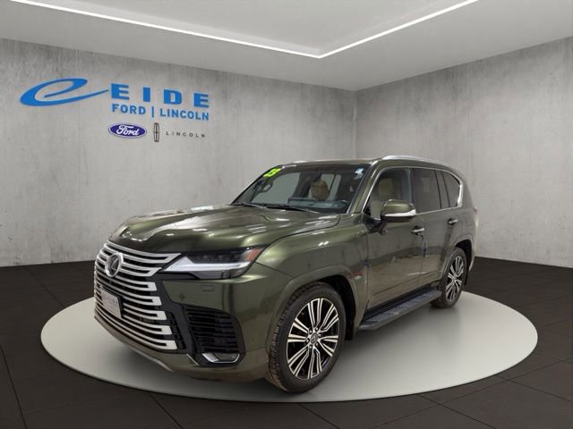 Used 2023 Lexus LX 600 4WD w/ Accessory Package (Z1) image 5