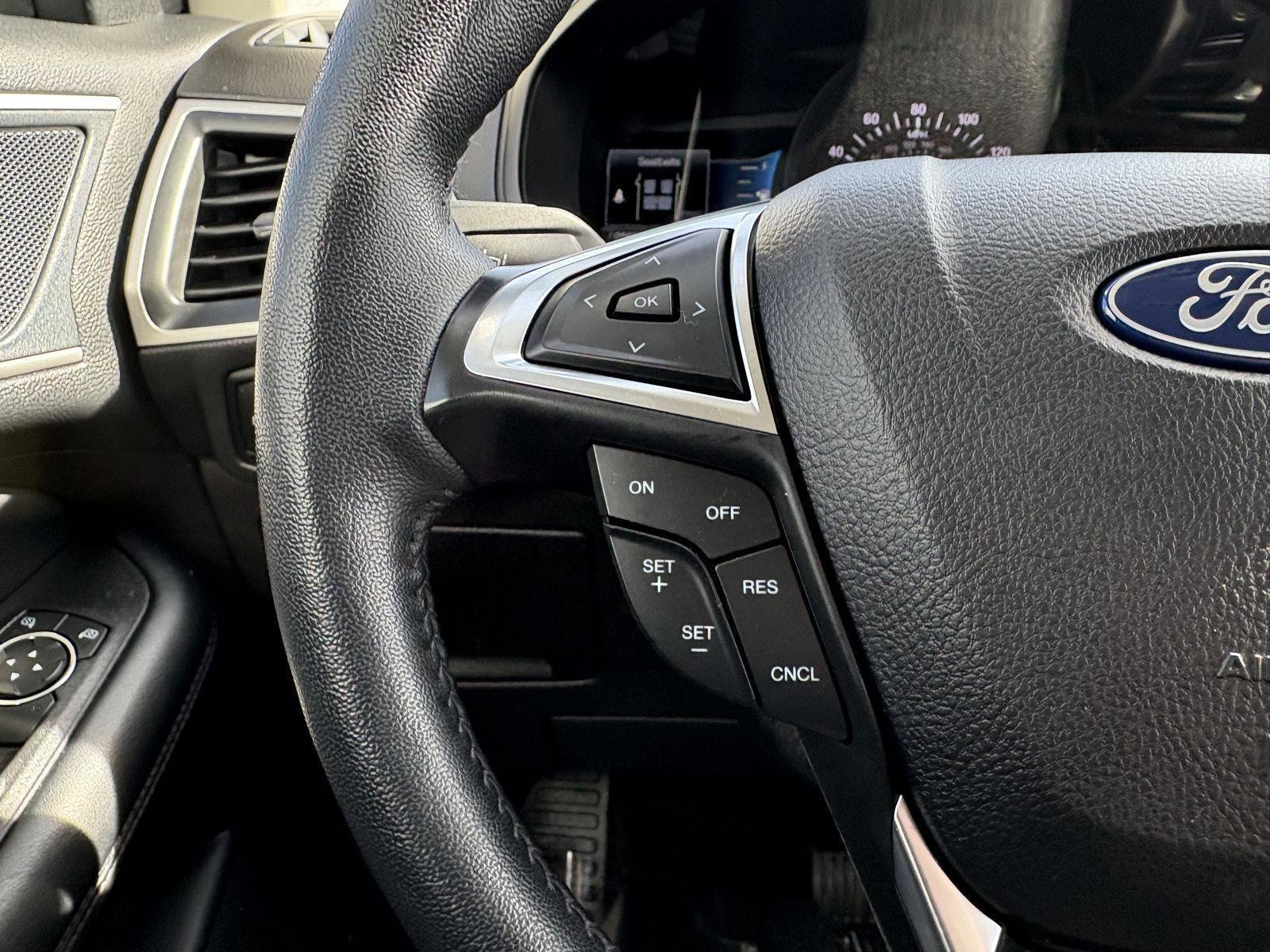 Certified 2024 Ford Edge SEL w/ Convenience Package image 10