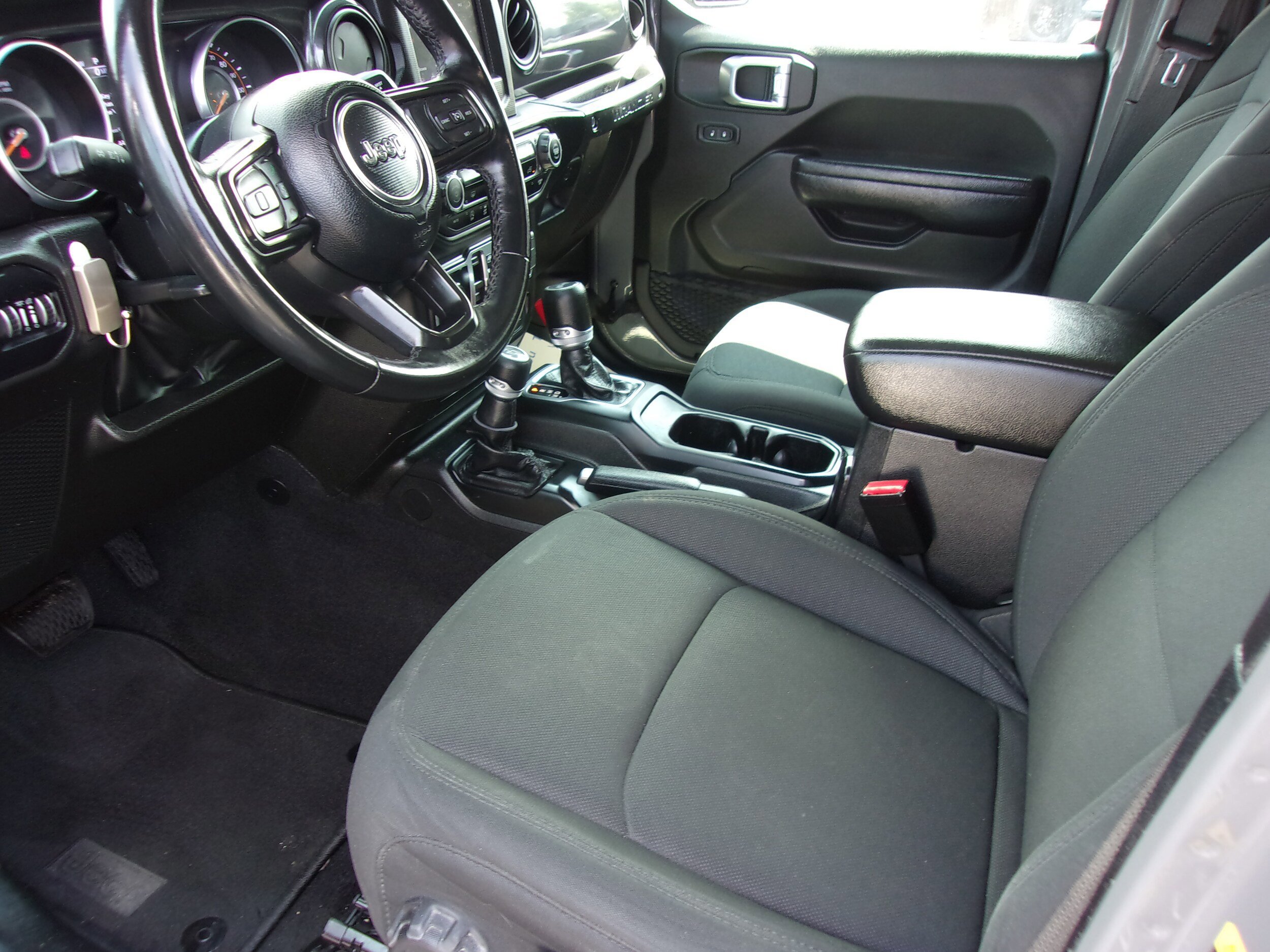 Used 2022 Jeep Wrangler Unlimited Sport AWD/4WD image 13