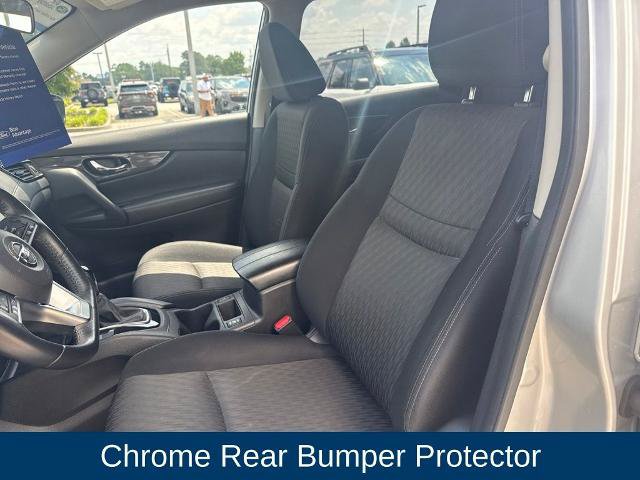 Used 2017 Nissan Rogue SV FWD image 12