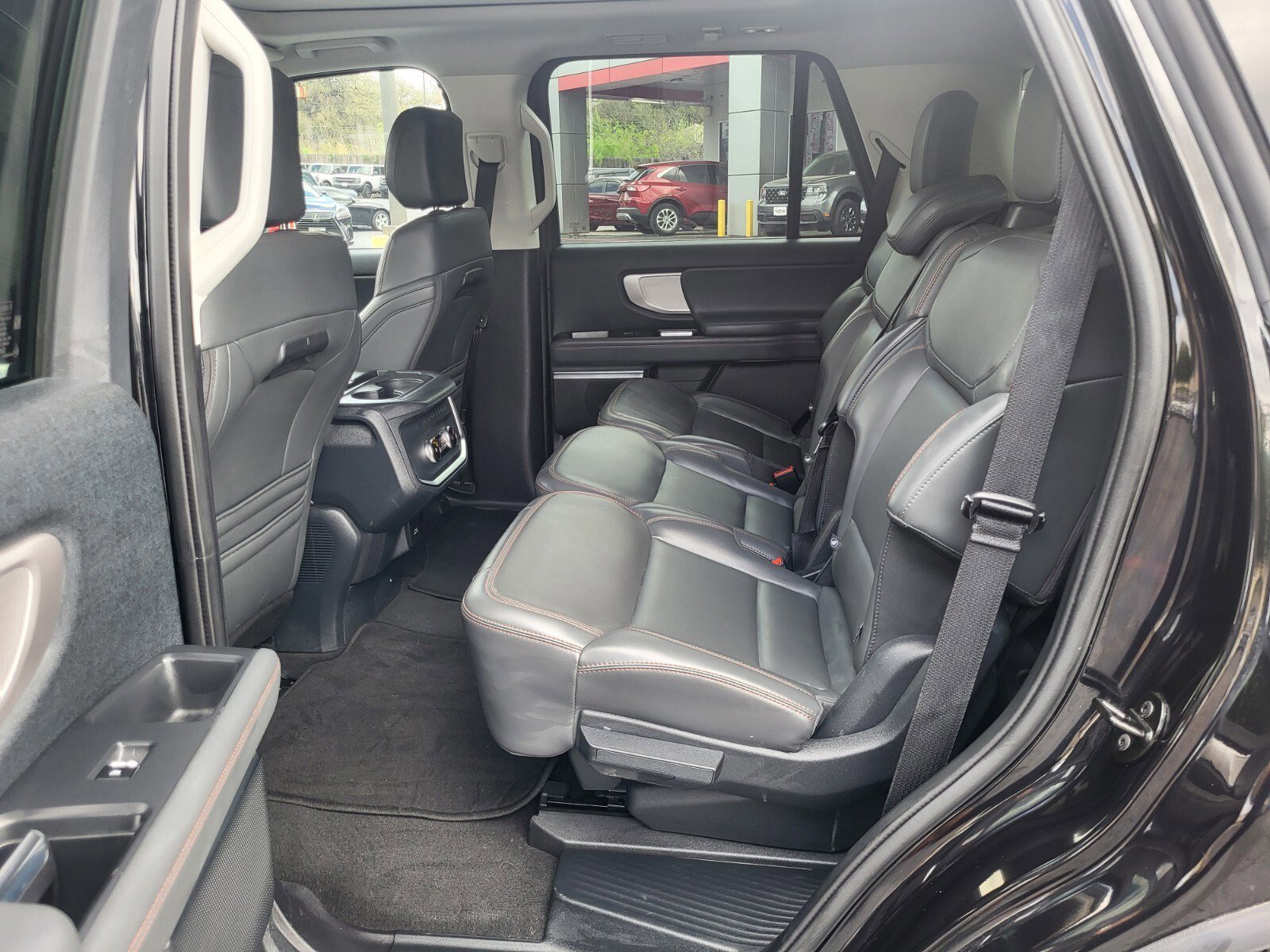 Certified 2025 Ford Expedition Active image 17