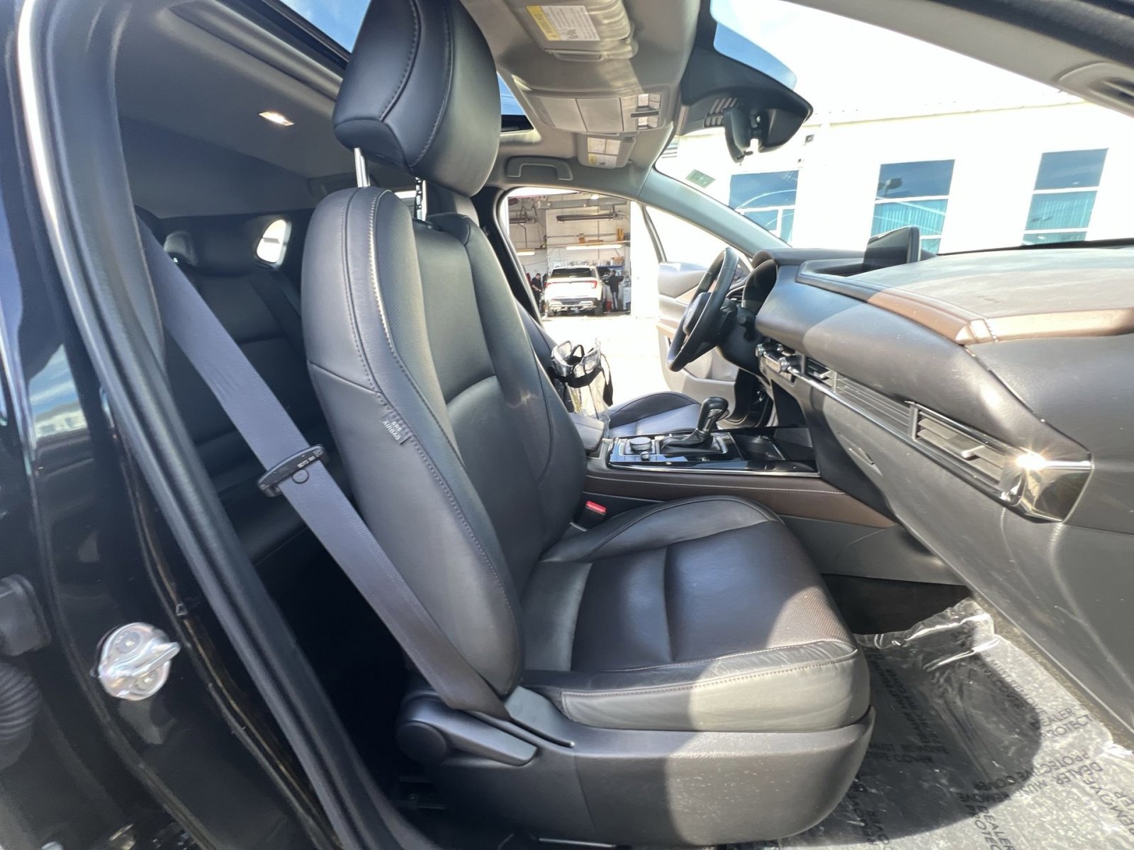 Used 2024 MAZDA CX-30 AWD 2.5 S w/ Premium Package image 27