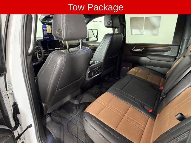 Used 2024 Chevrolet Silverado 3500 High Country w/ High Country Premium Package AWD/4WD image 15