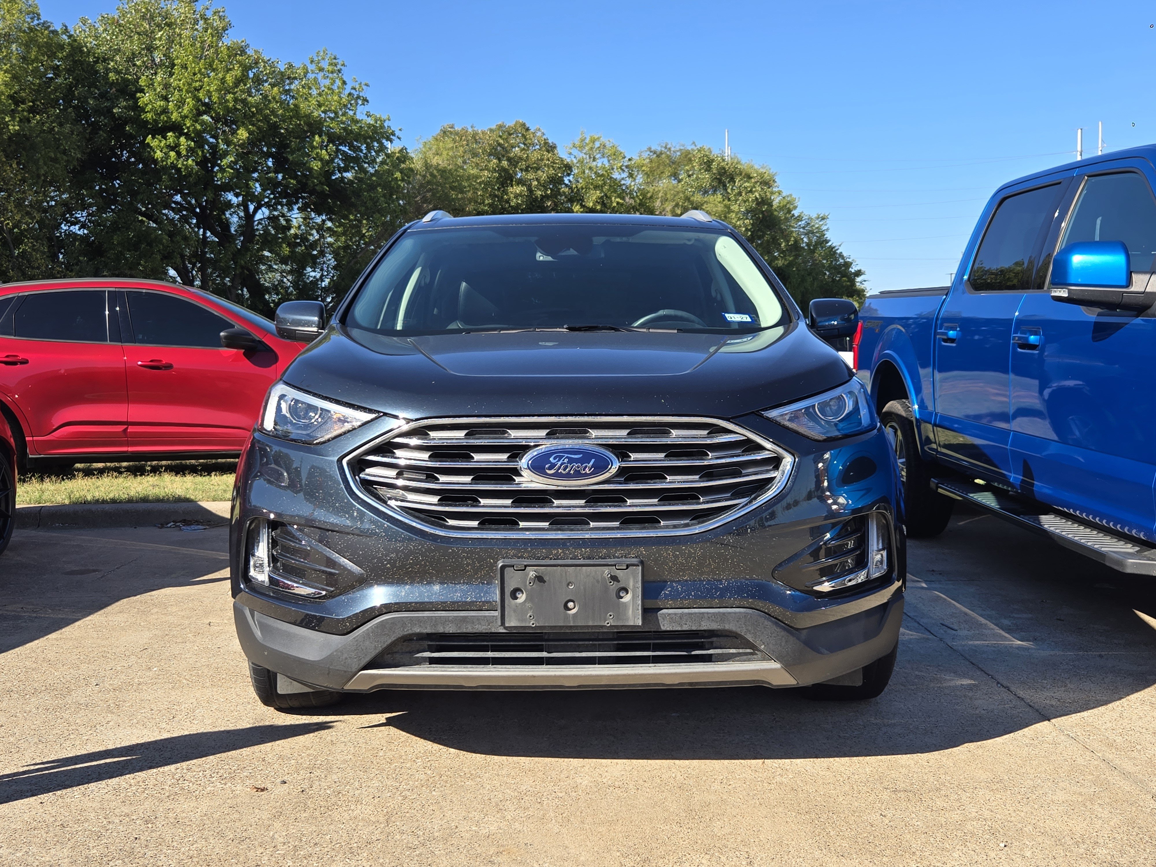 Certified 2022 Ford Edge SEL w/ Convenience Package AWD/4WD image 2