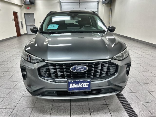 Certified 2025 Ford Escape Platinum w/ Premium Technology Package AWD/4WD image 2