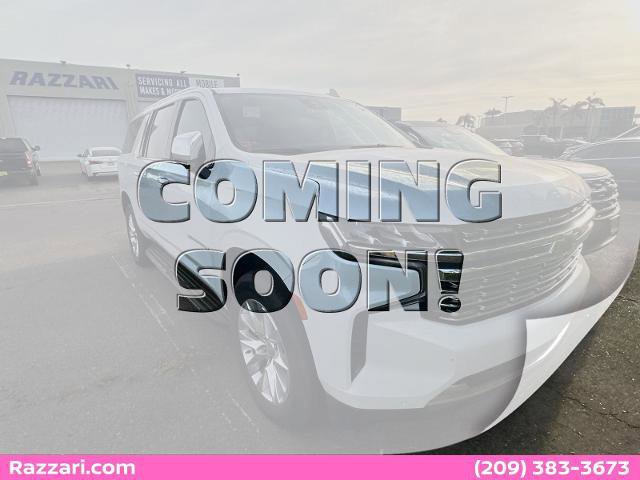 Used 2023 Chevrolet Suburban Premier image 6