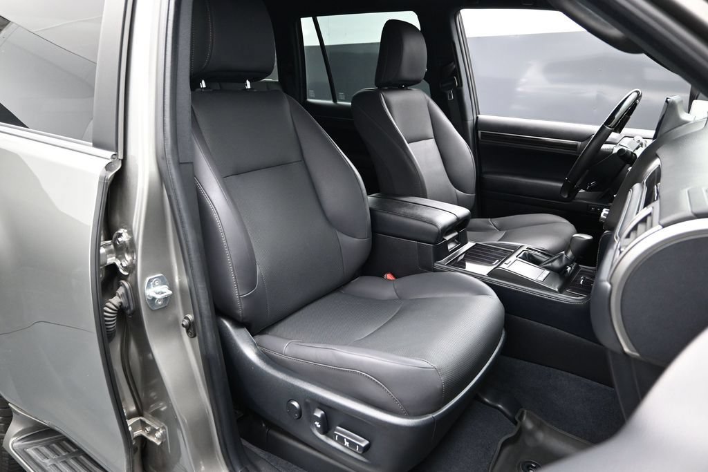 Used 2023 Lexus GX 460 Premium AWD/4WD image 12