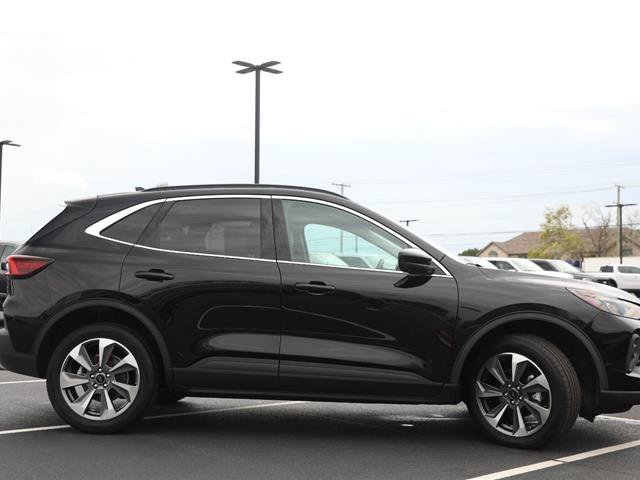 Certified 2024 Ford Escape Platinum AWD/4WD image 9