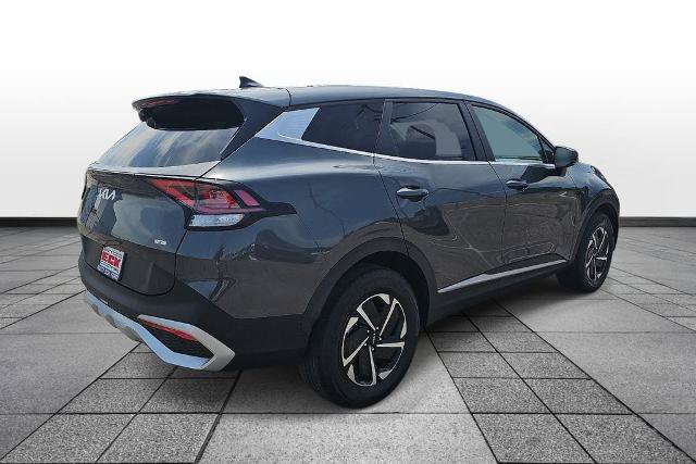 Used 2023 Kia Sportage LX AWD/4WD image 5