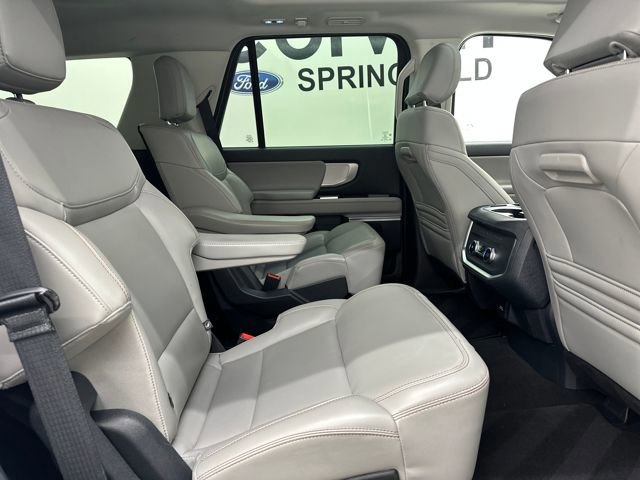 Certified 2025 Ford Expedition Active image 14