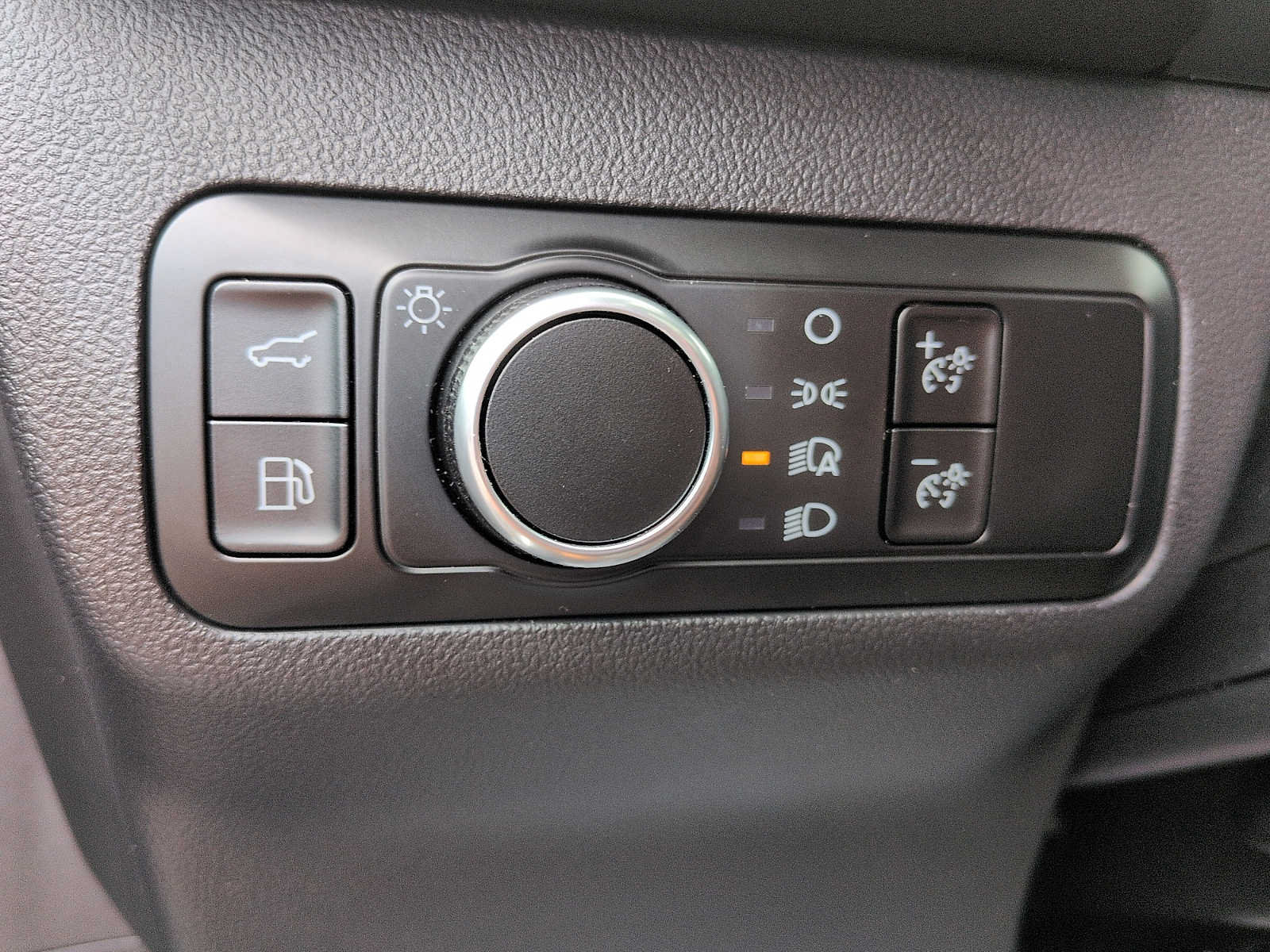 Certified 2025 Ford Escape ST-Line w/ Equipment Group 301A FWD image 16