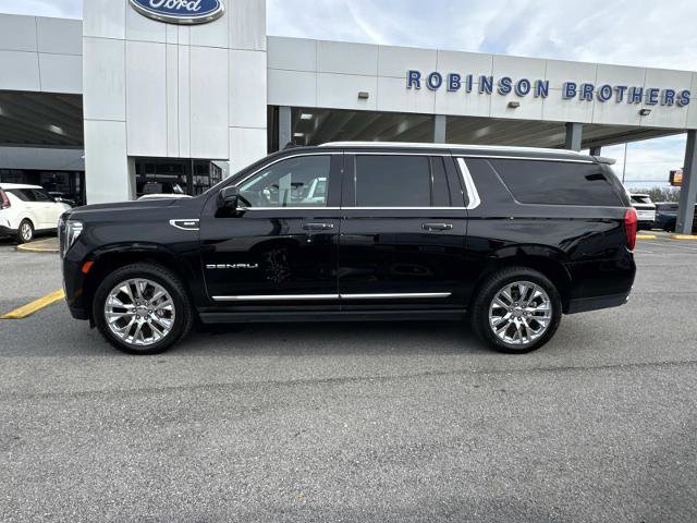 Used 2022 GMC Yukon XL Denali w/ Denali Ultimate Package image 8