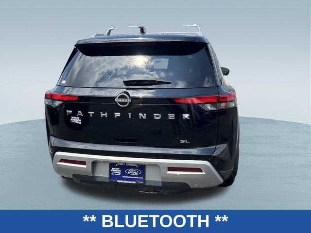 Used 2024 Nissan Pathfinder SL FWD image 4