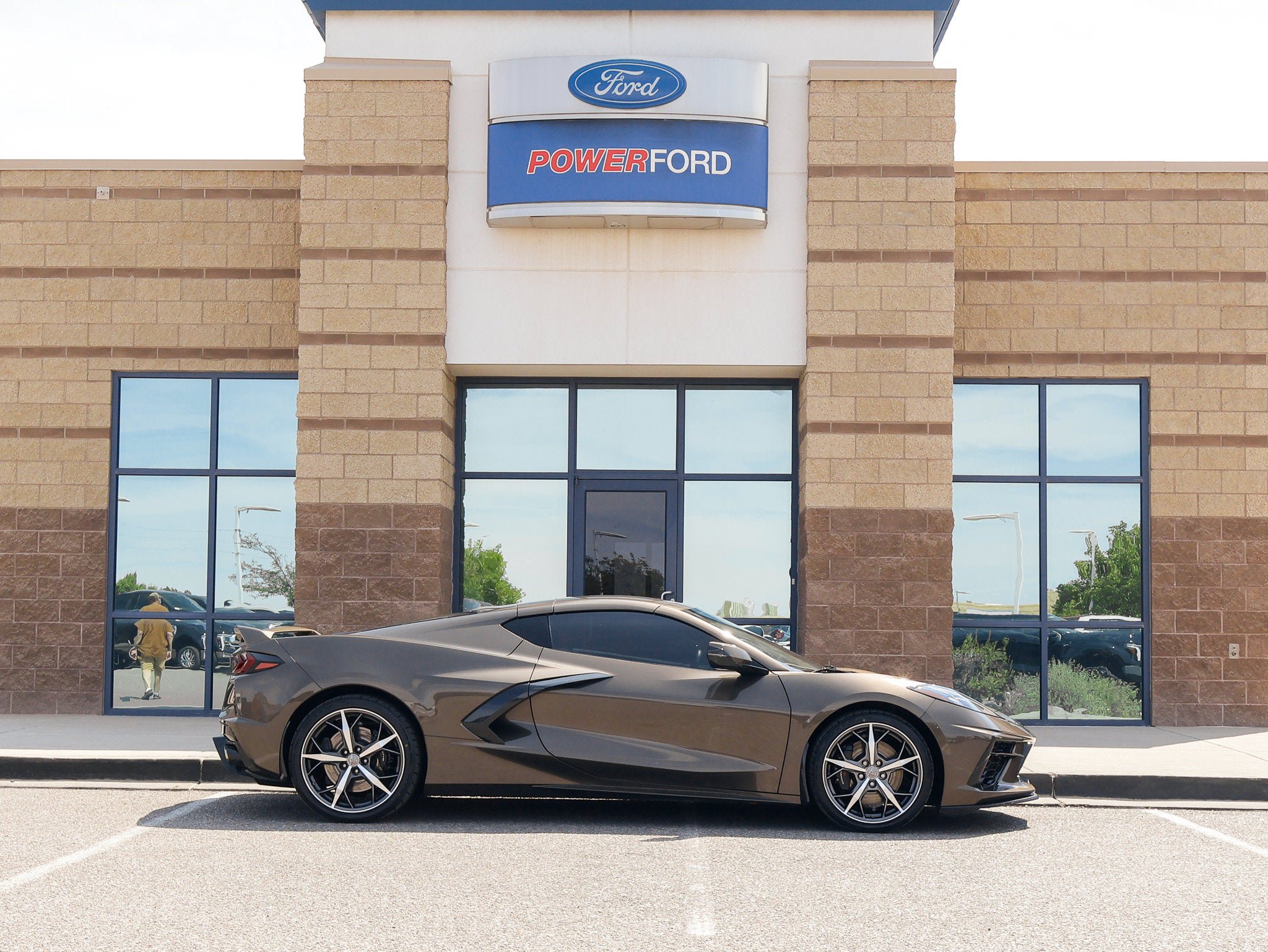 Used 2020 Chevrolet Corvette Stingray Premium Cpe w/ 3LT Preferred Equipment Group RWD image 5